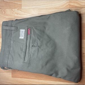 Levi’s chino pants skinny fit